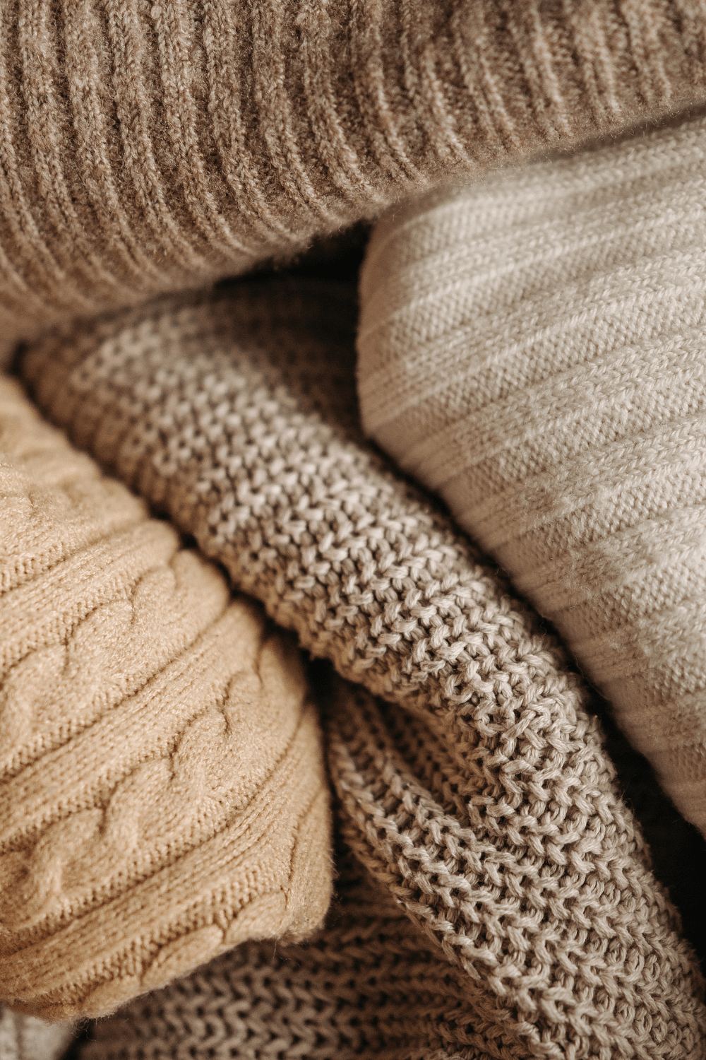 Ensemble de pull beige de maetrnité